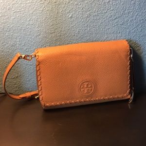 Brown Wallet / Crossbody - used just once